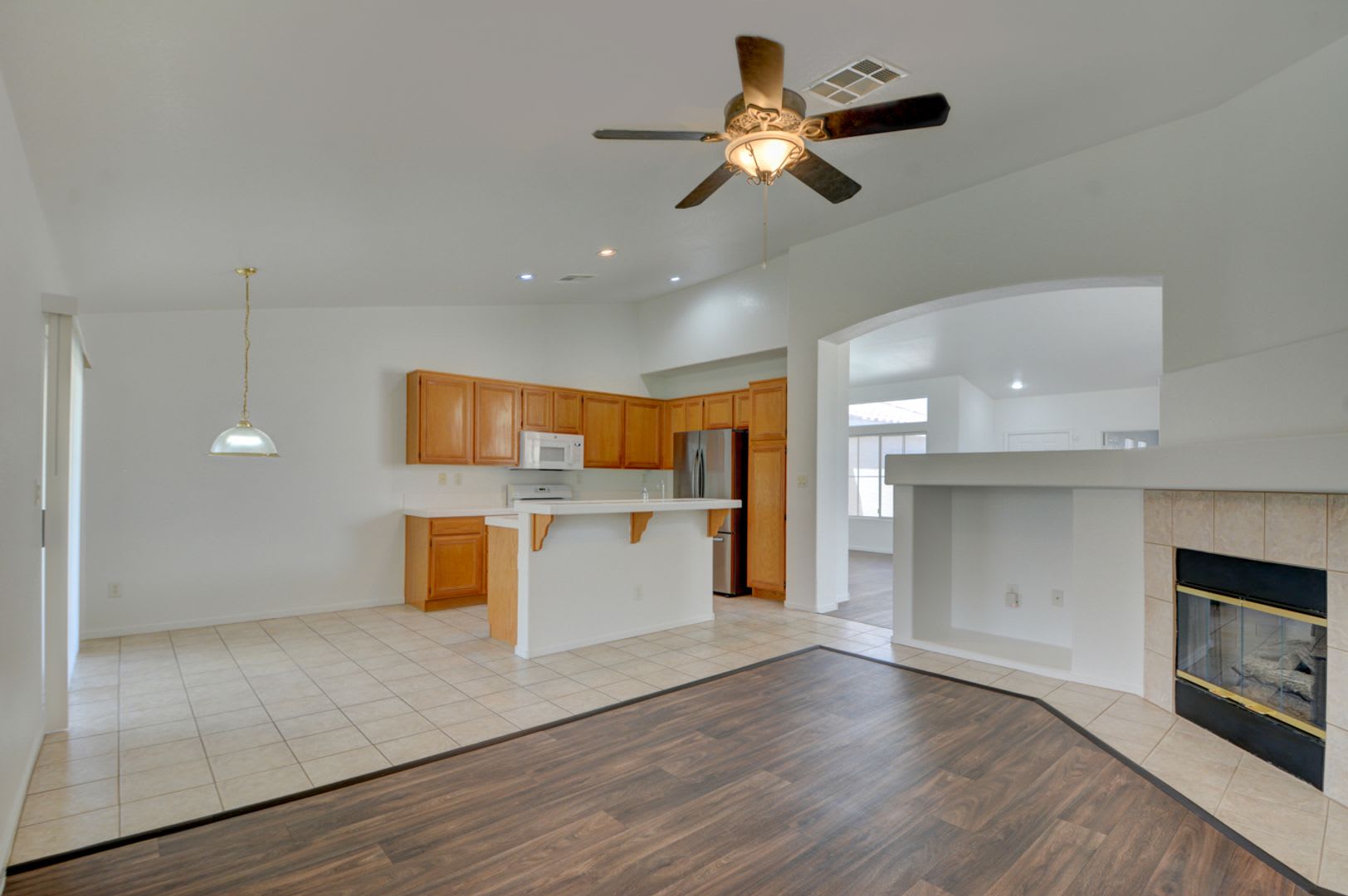 4 Bedroom!! Must See!! – photo 3