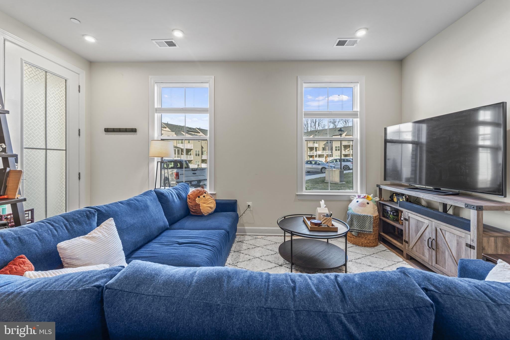 12384 AZURE Lane – photo 5