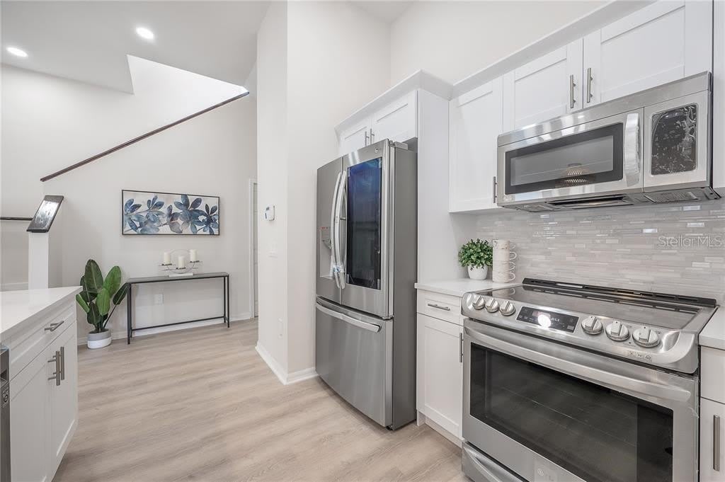 9417 CITRUS GLEN Place – photo 4