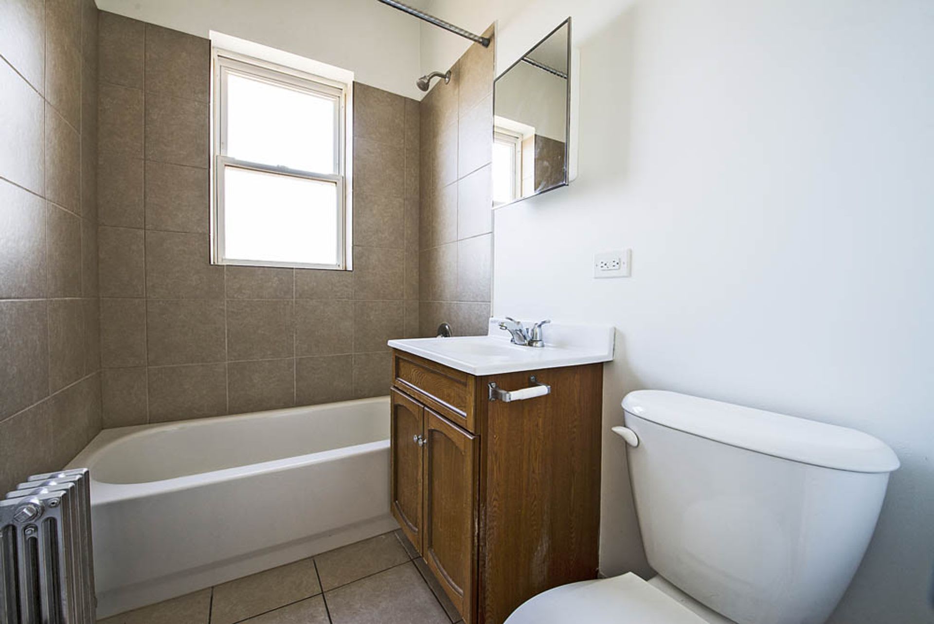 8056 S Drexel Ave – photo 2