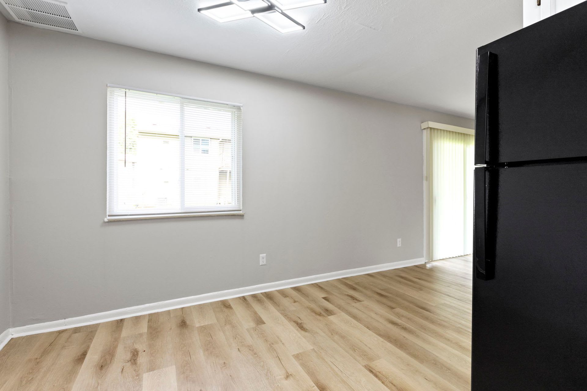 The Hills Apartment Homes – photo 4
