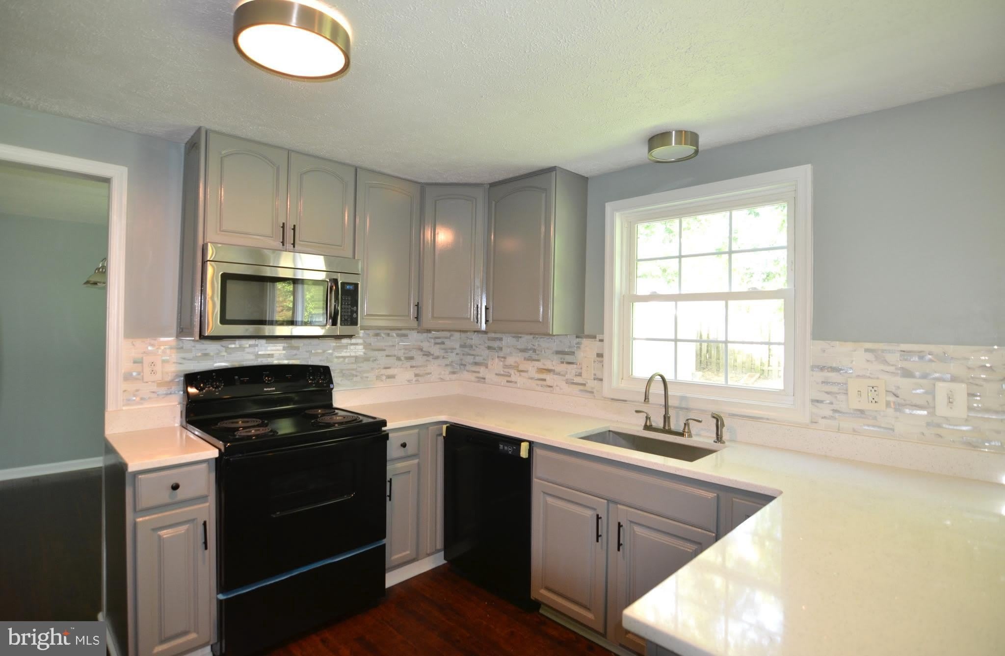 17312 AMITY Drive – photo 4