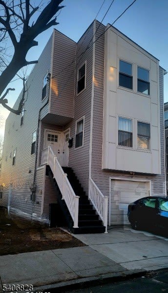 10 Shaw Ave – photo 1