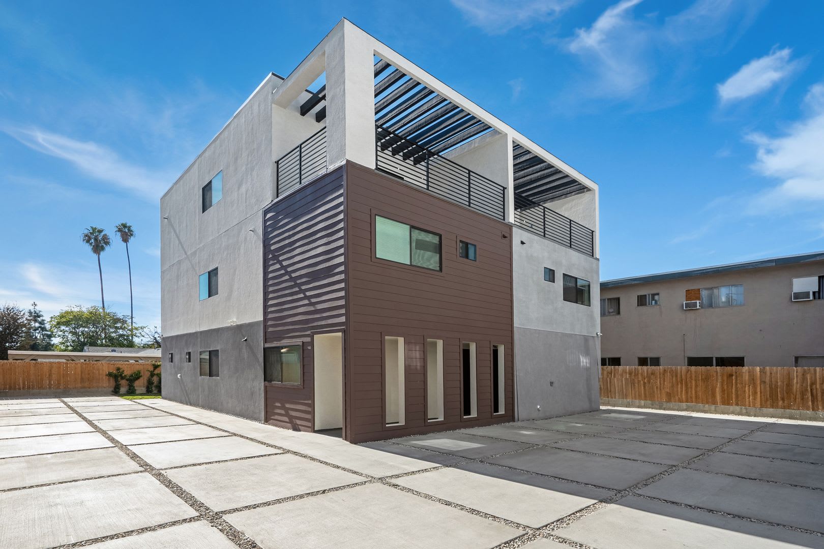 14802 Vanowen Street – photo 1