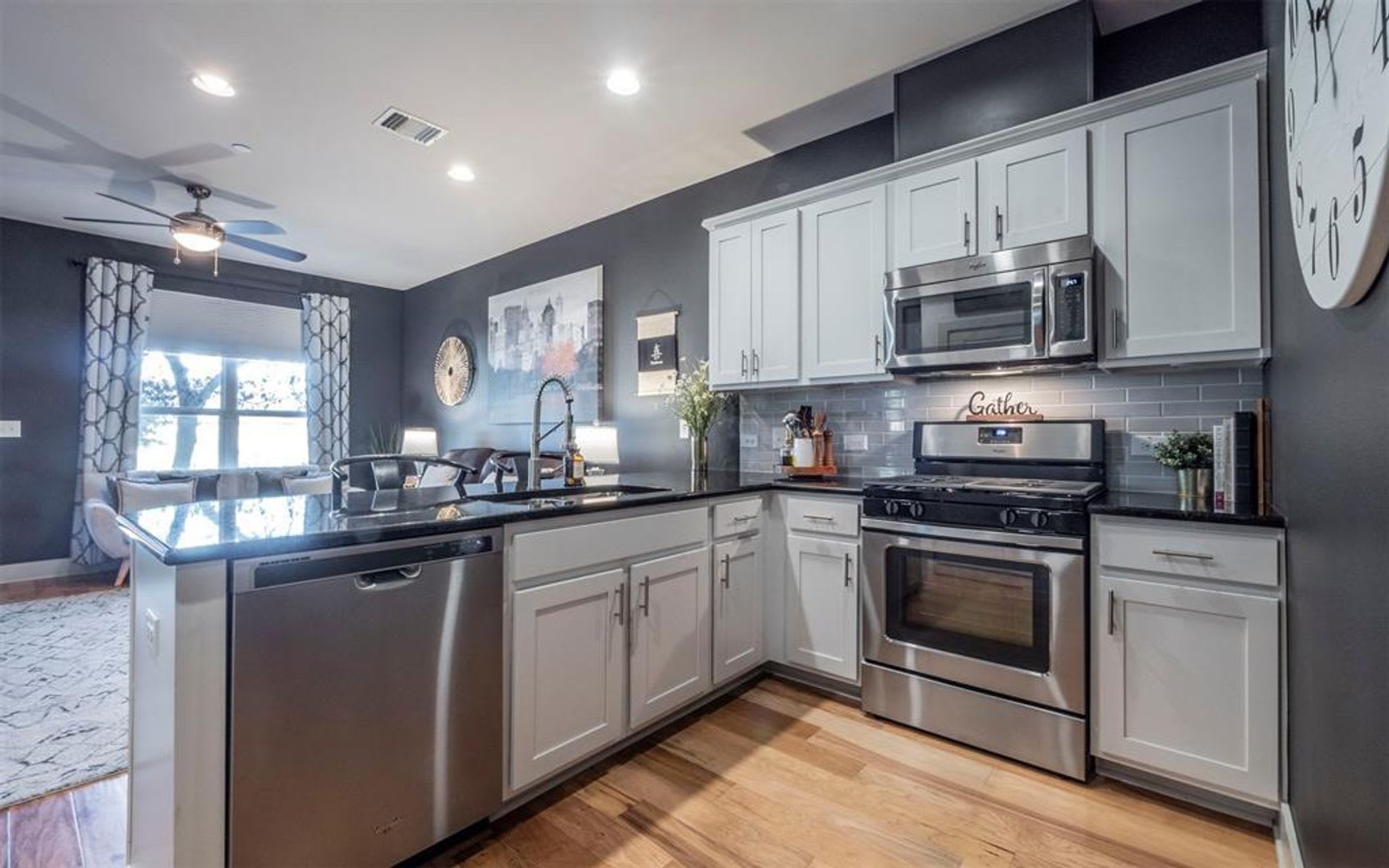 2101 Town Centre Dr #1907 – photo 2