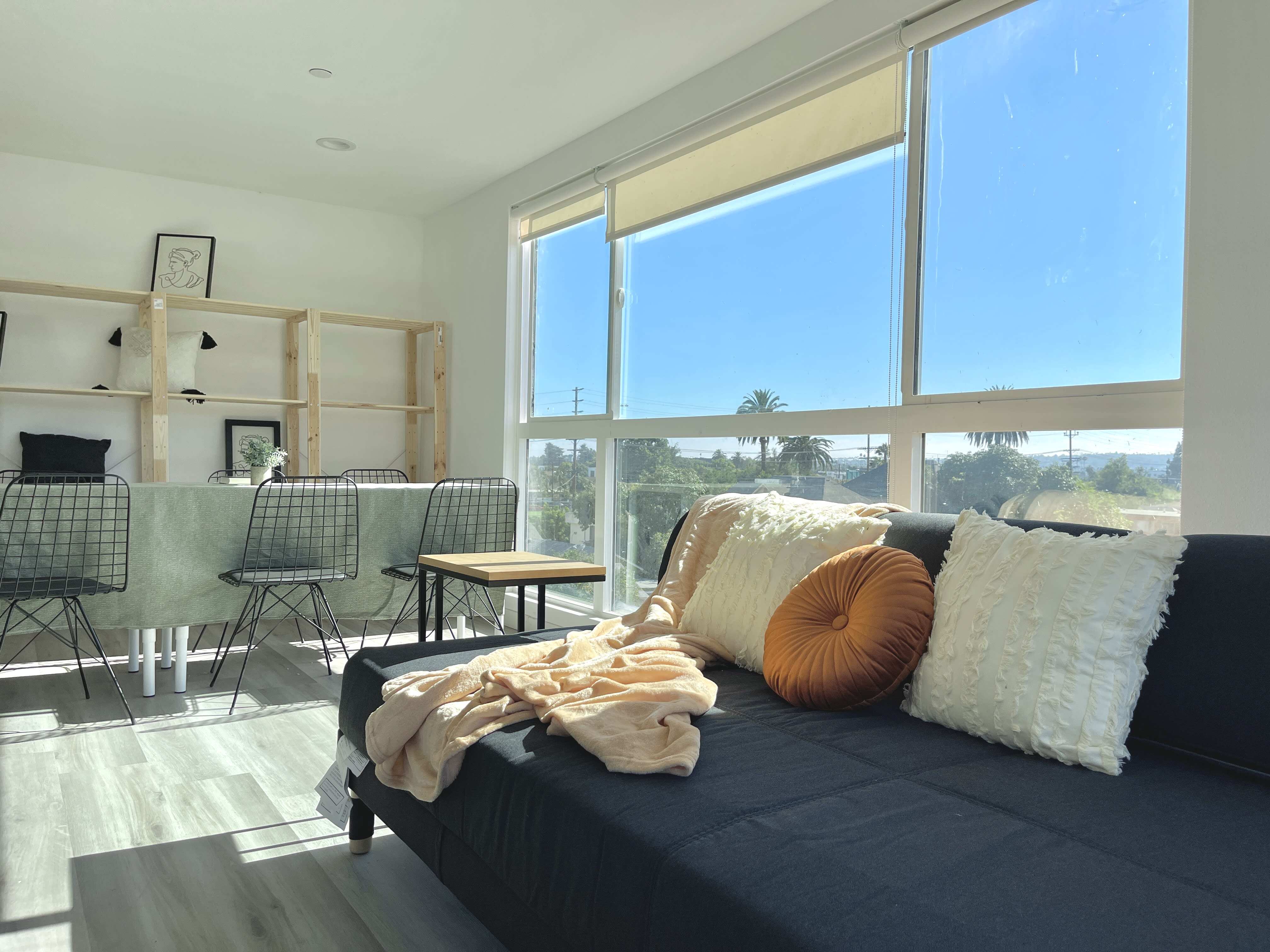 1476 W 35th St – photo 2