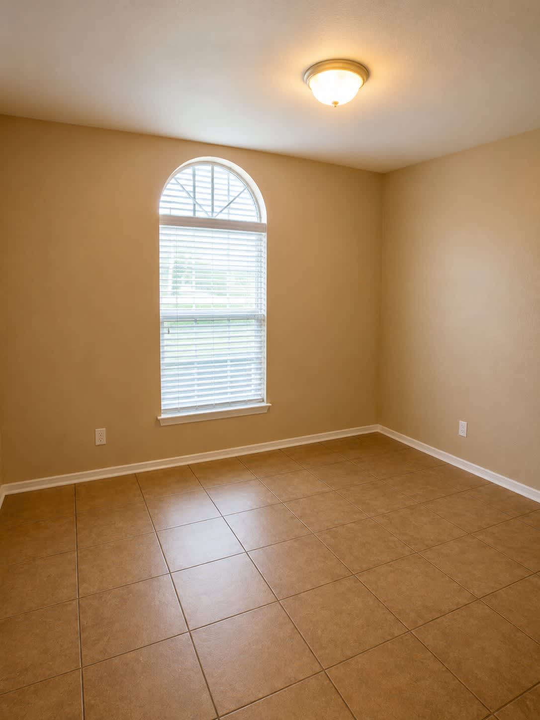7703 Wexford Sq – photo 2