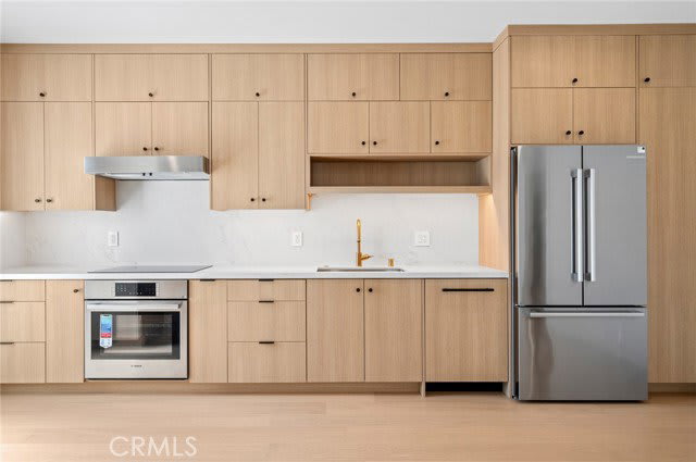 314 East 16th Street – photo 2