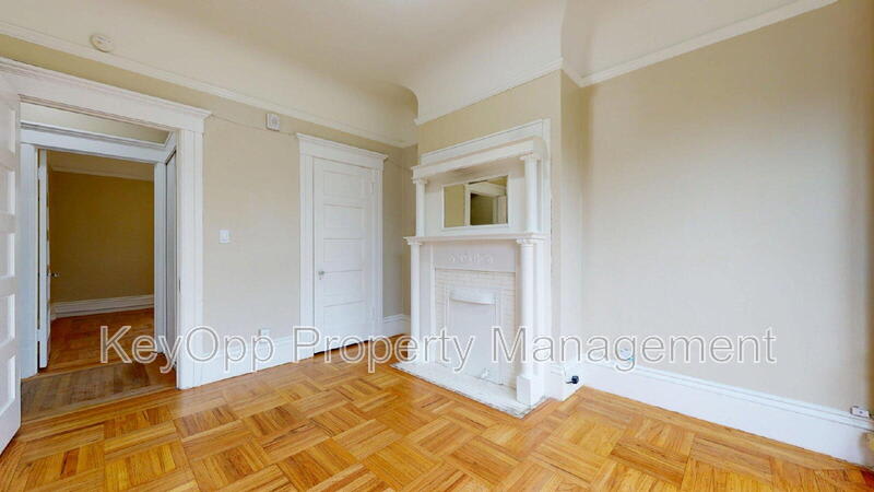 1112 Lake Street – photo 3