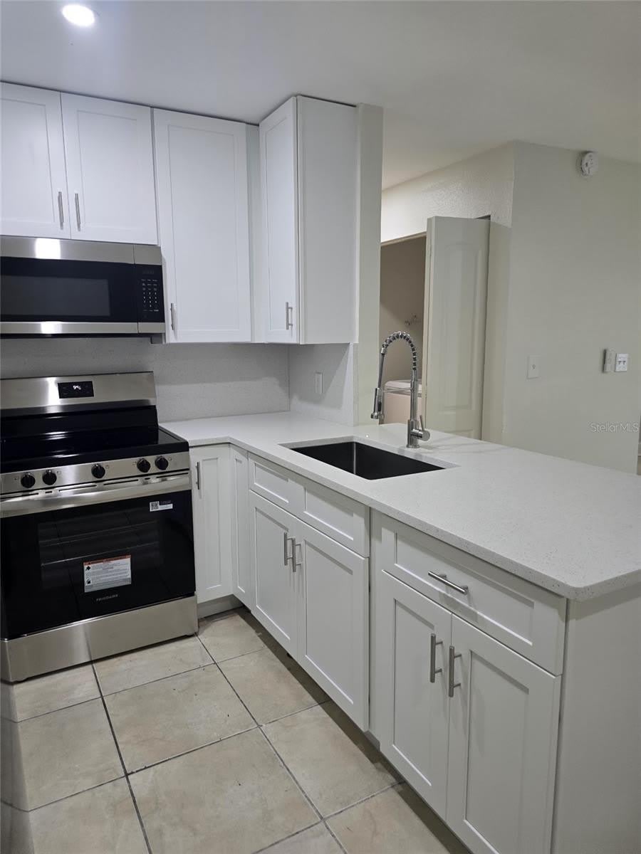 3064 SAINT PAUL Drive – photo 5