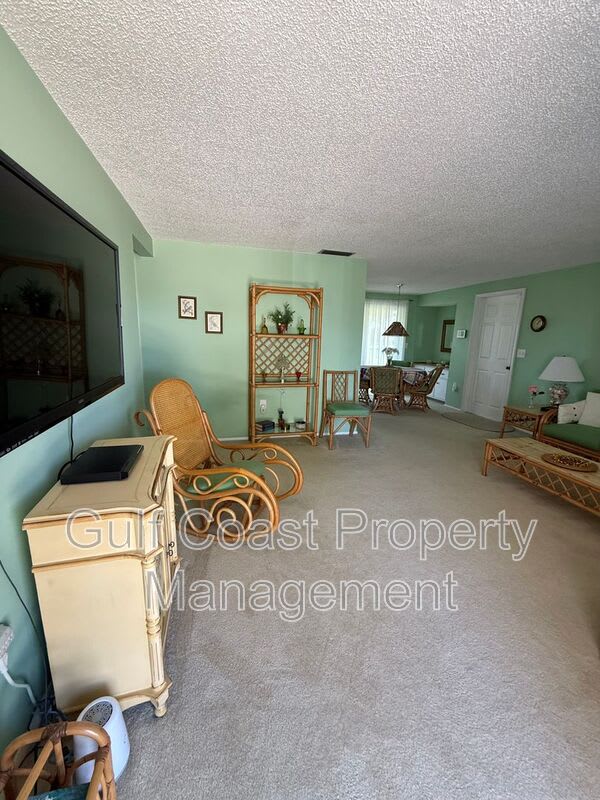 12884 Bacchus Rd – photo 3