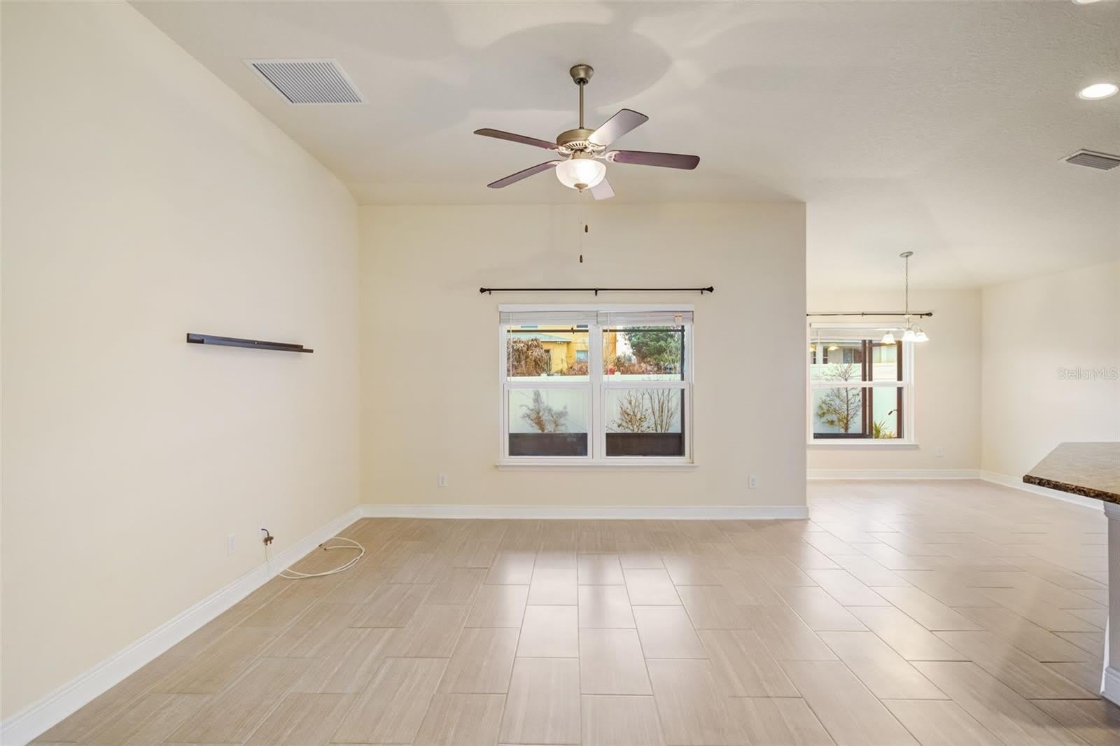 1130 Sabine Lane – photo 3