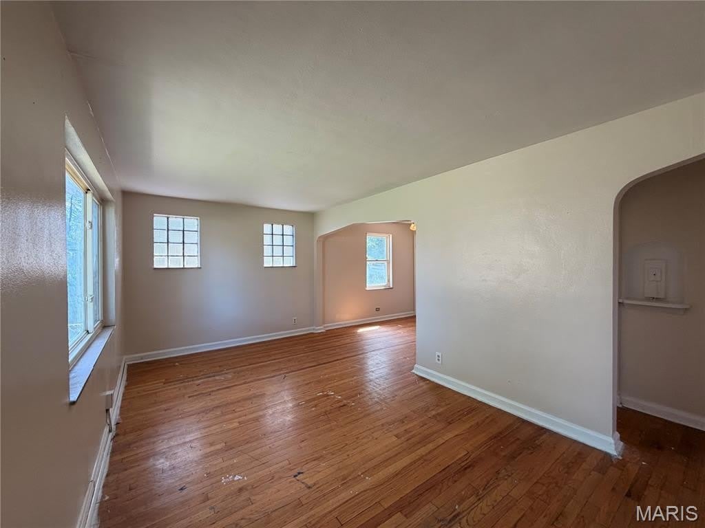 5721 Acme Avenue – photo 4