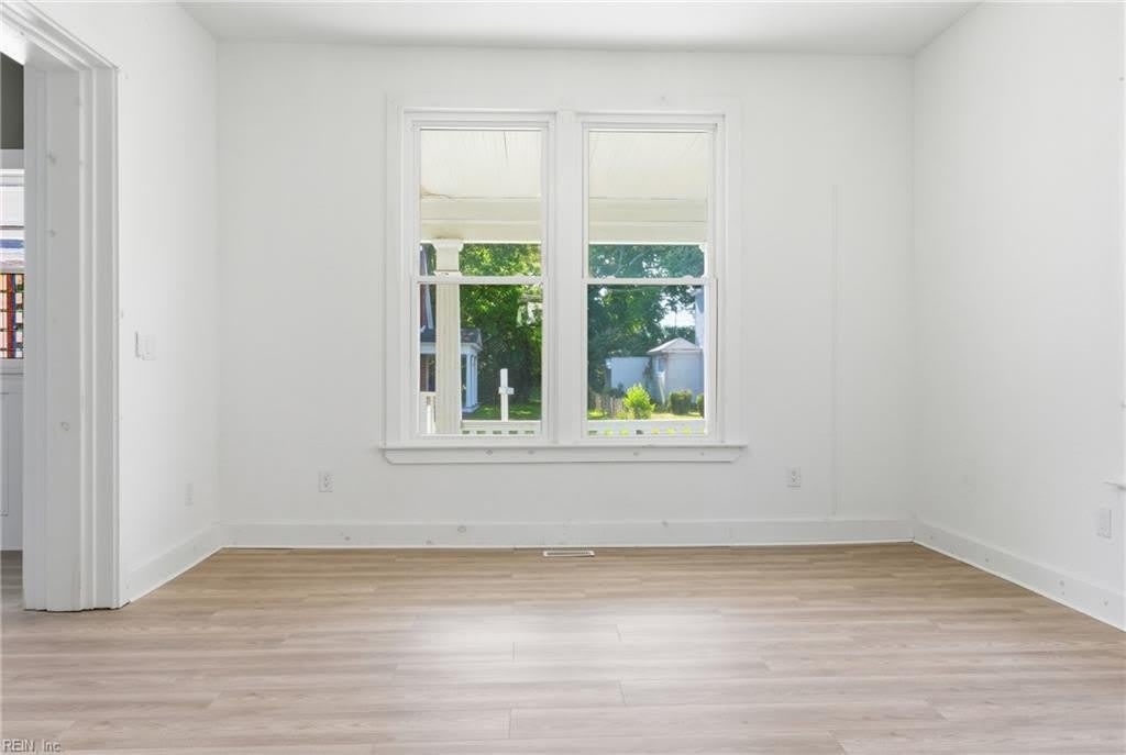 123 Saint James Avenue – photo 4