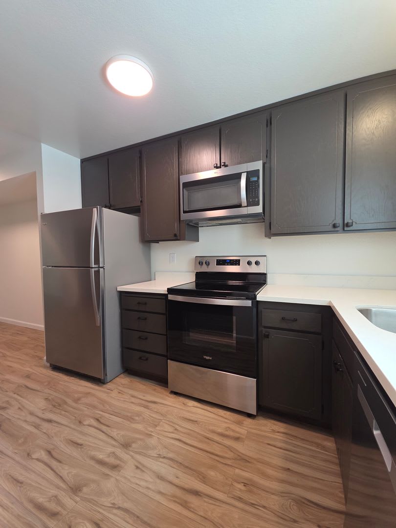 Move-In Ready 2BD/1.5BA in Santa Rosa – photo 1