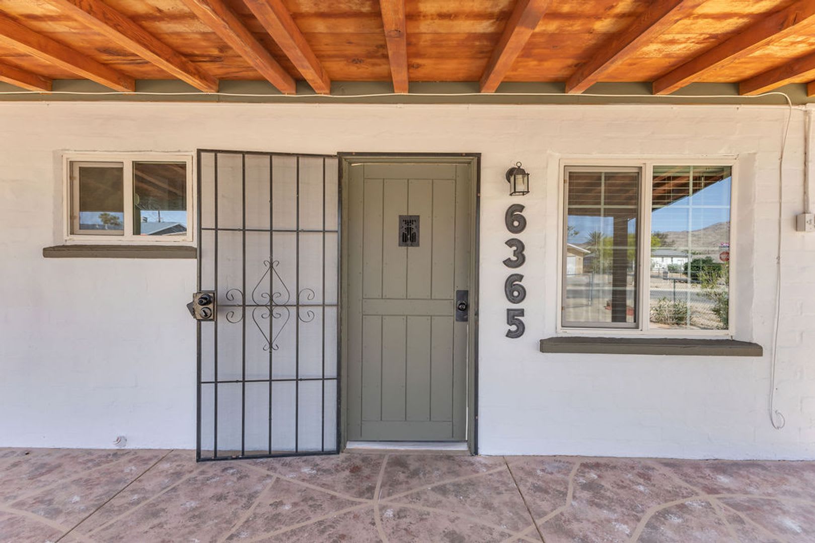 For Rent Unique Desert Retreat At 6365 Cahuilla Ave Twentynine Palms – photo 3