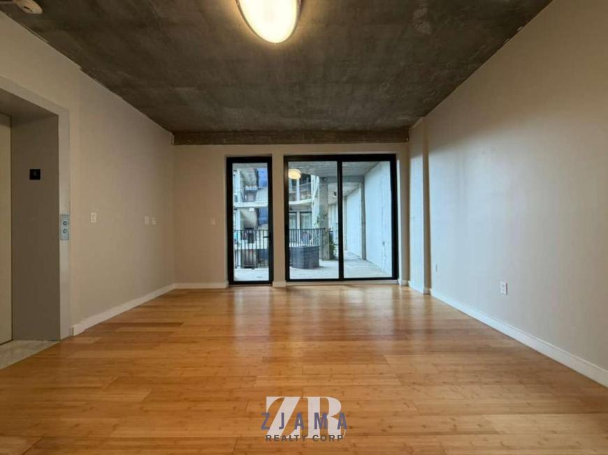 293 Hawthorne Street – photo 2