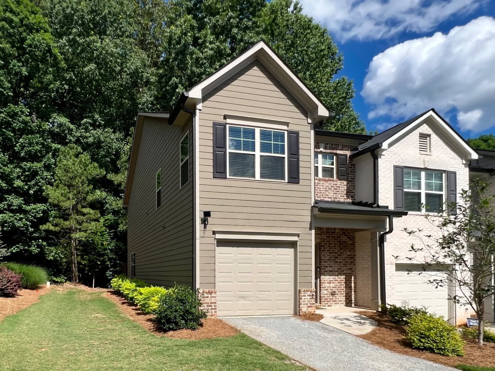 2816 Ridgeview Drive – photo 1