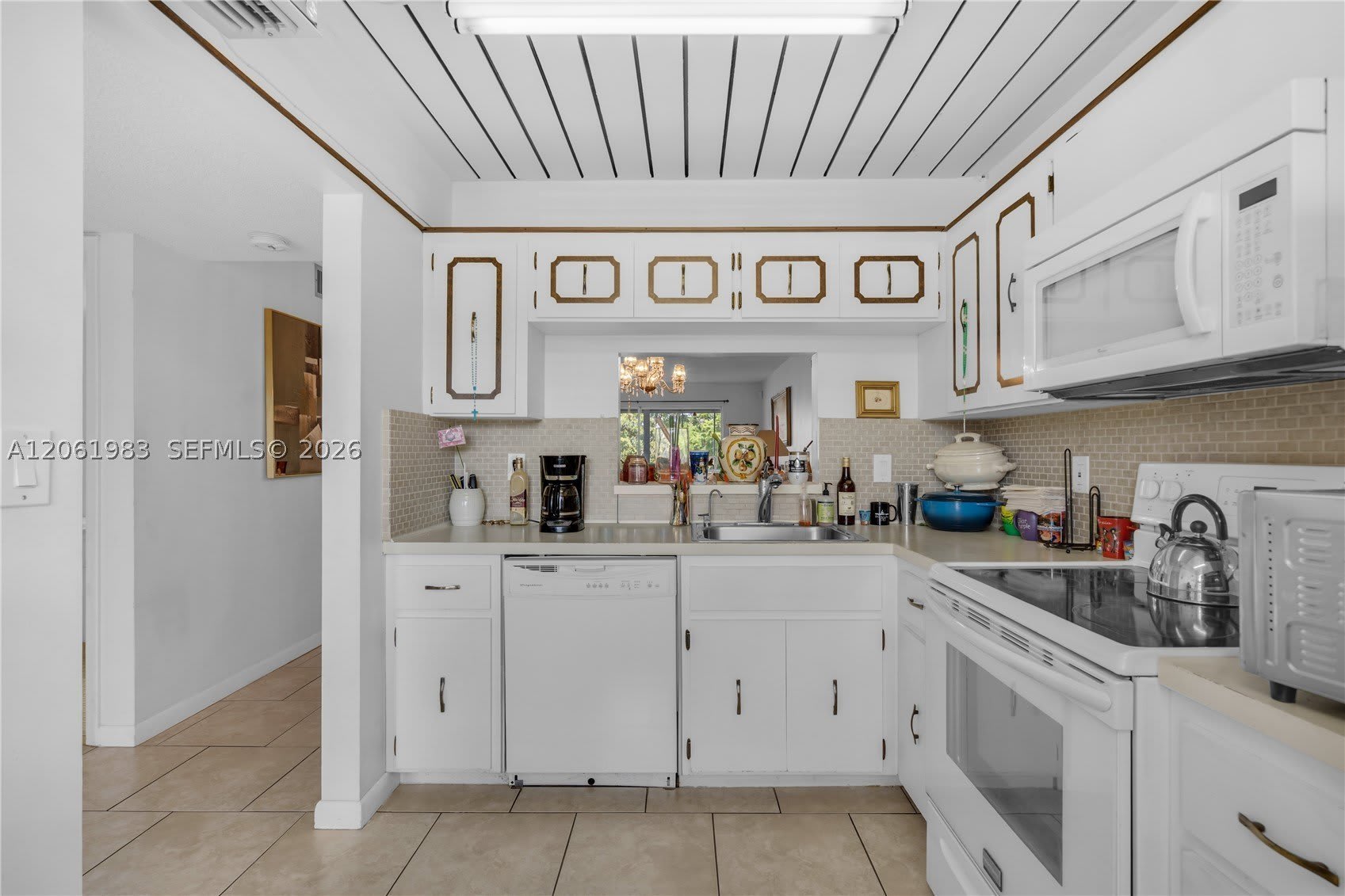 3551 Inverrary Dr – photo 4