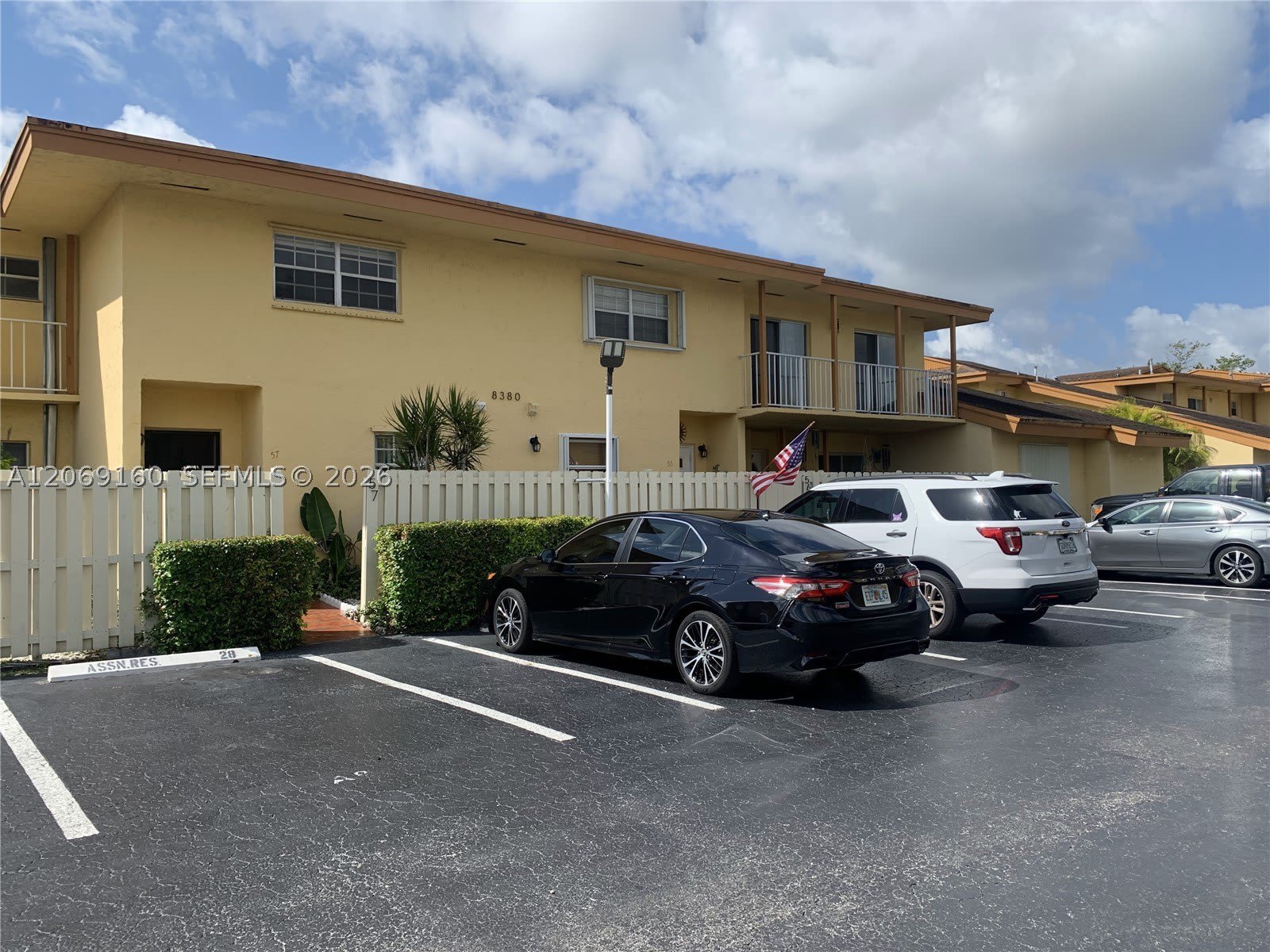 8380 SW 154th Ave – photo 1