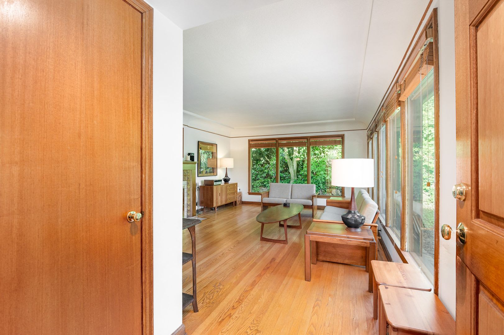 4Bd 2Ba Seattle Home – photo 4