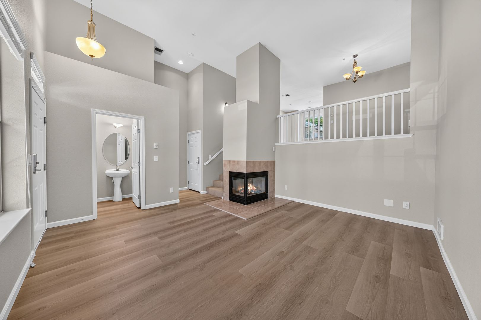 Designer-Remodeled San Jose Home – photo 4