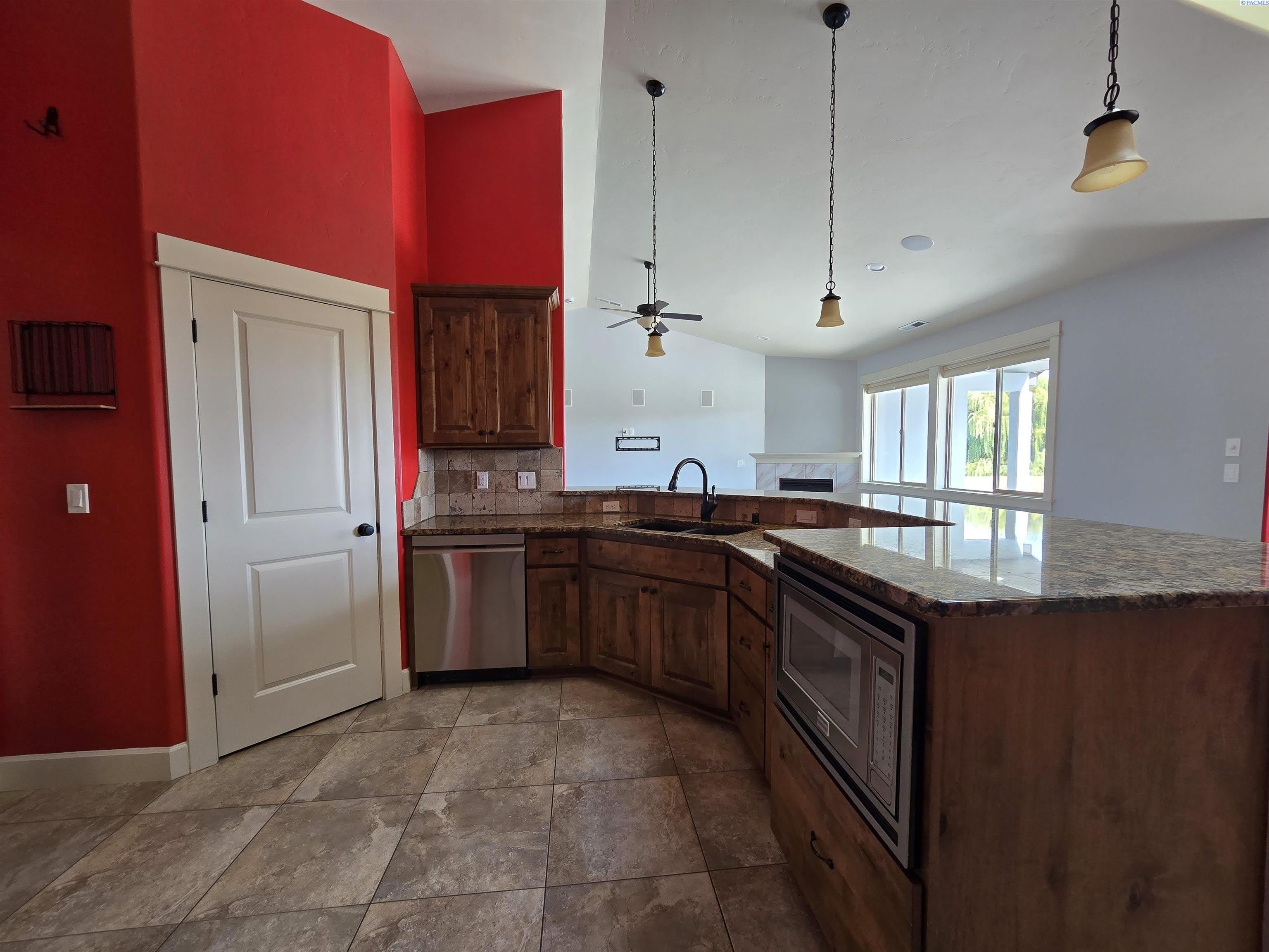 2914 Karlee Drive – photo 4