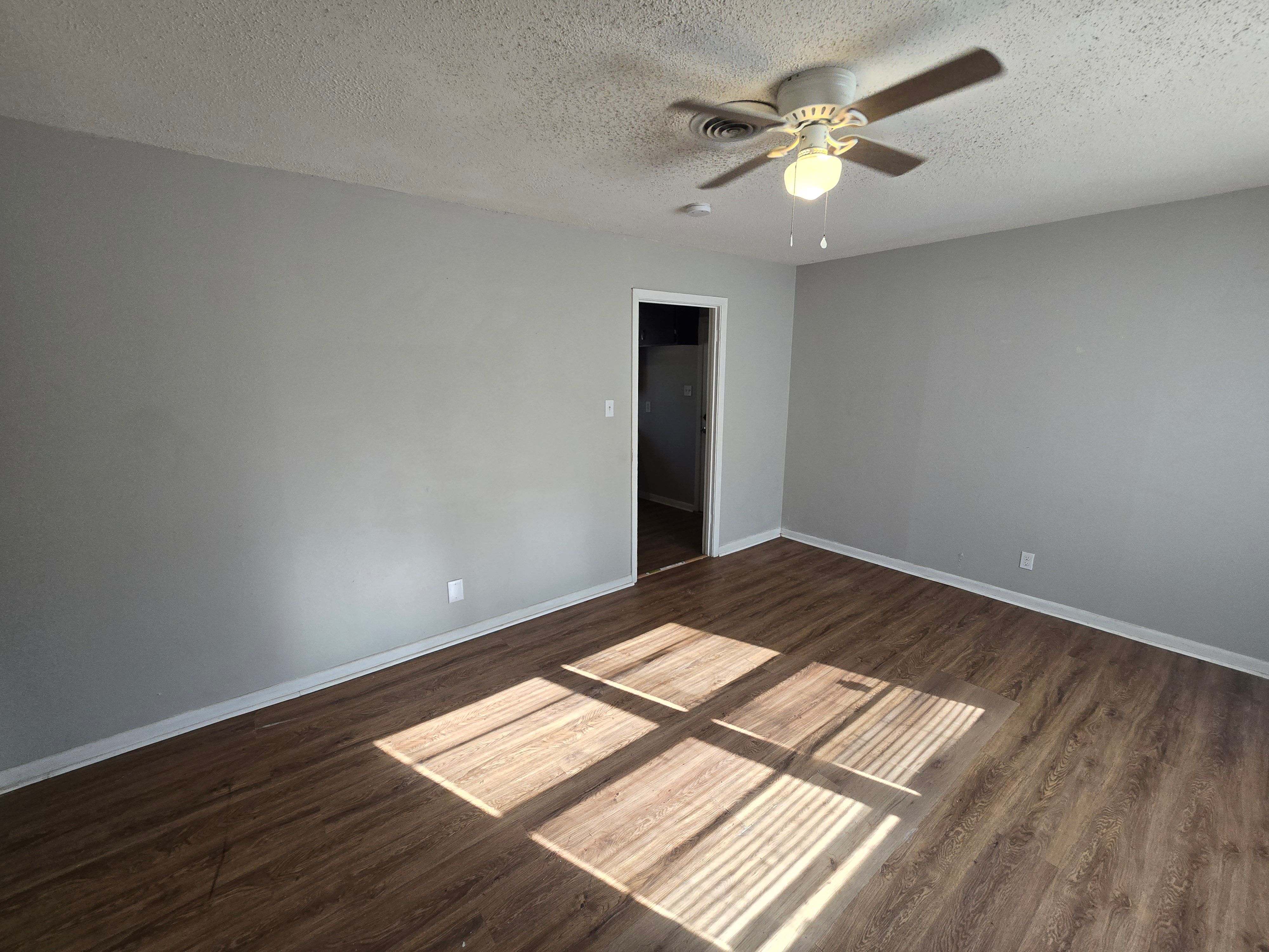 7326 Milford Dr – photo 2