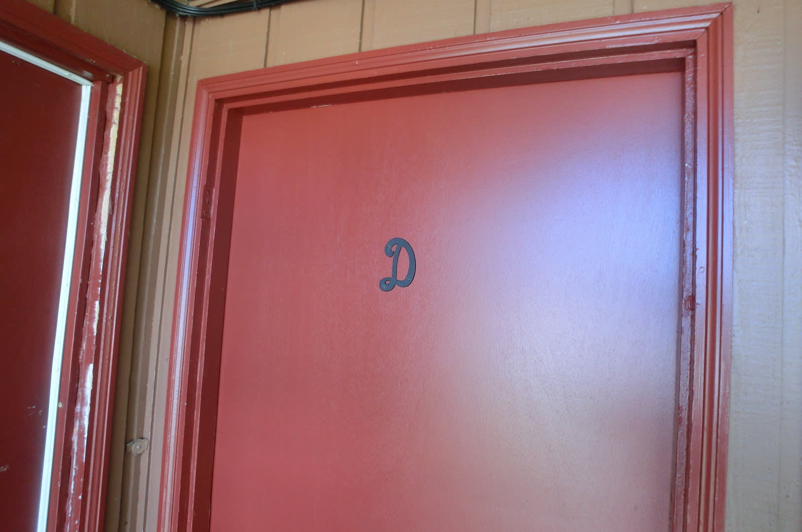 Upstairs Apartment Near the Center of Town – photo 2