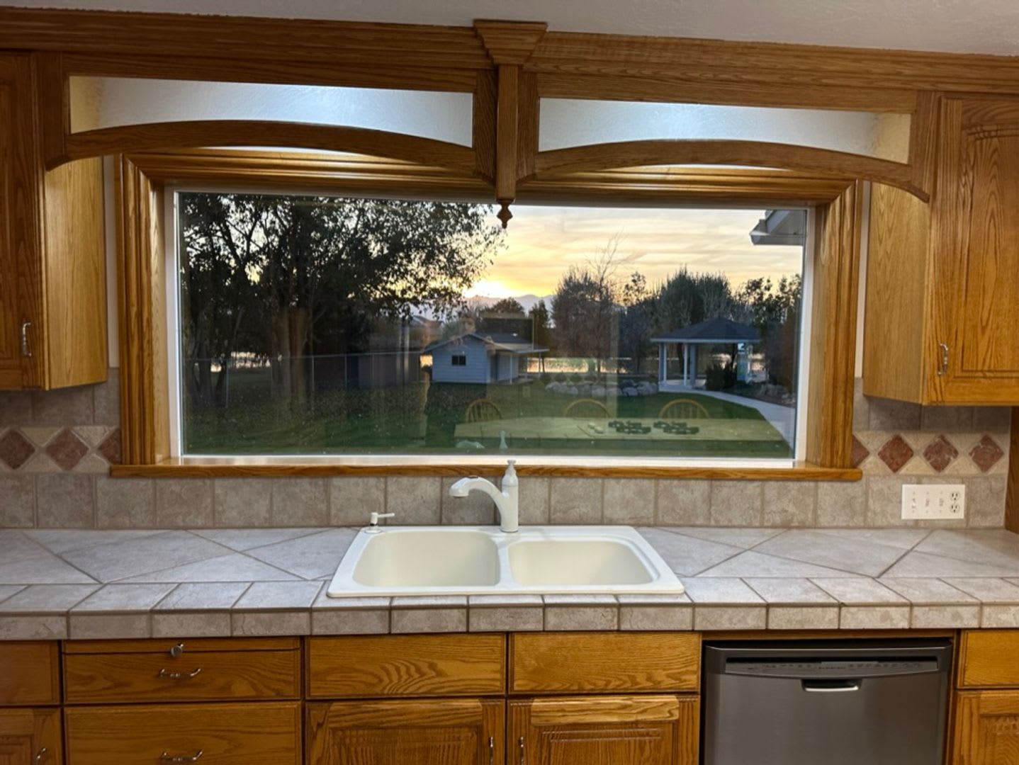 3bd 3bth Home-1 Acre on the Water! – photo 3