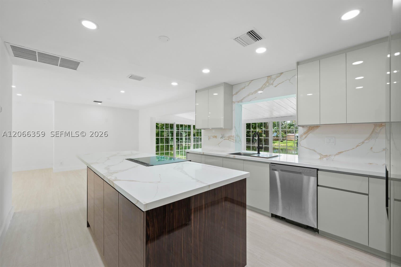 11770 Griffing Blvd – photo 5