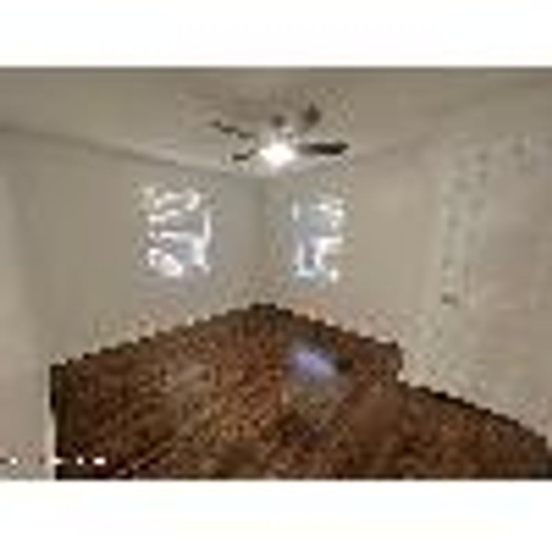 2555 Myra Street – photo 3