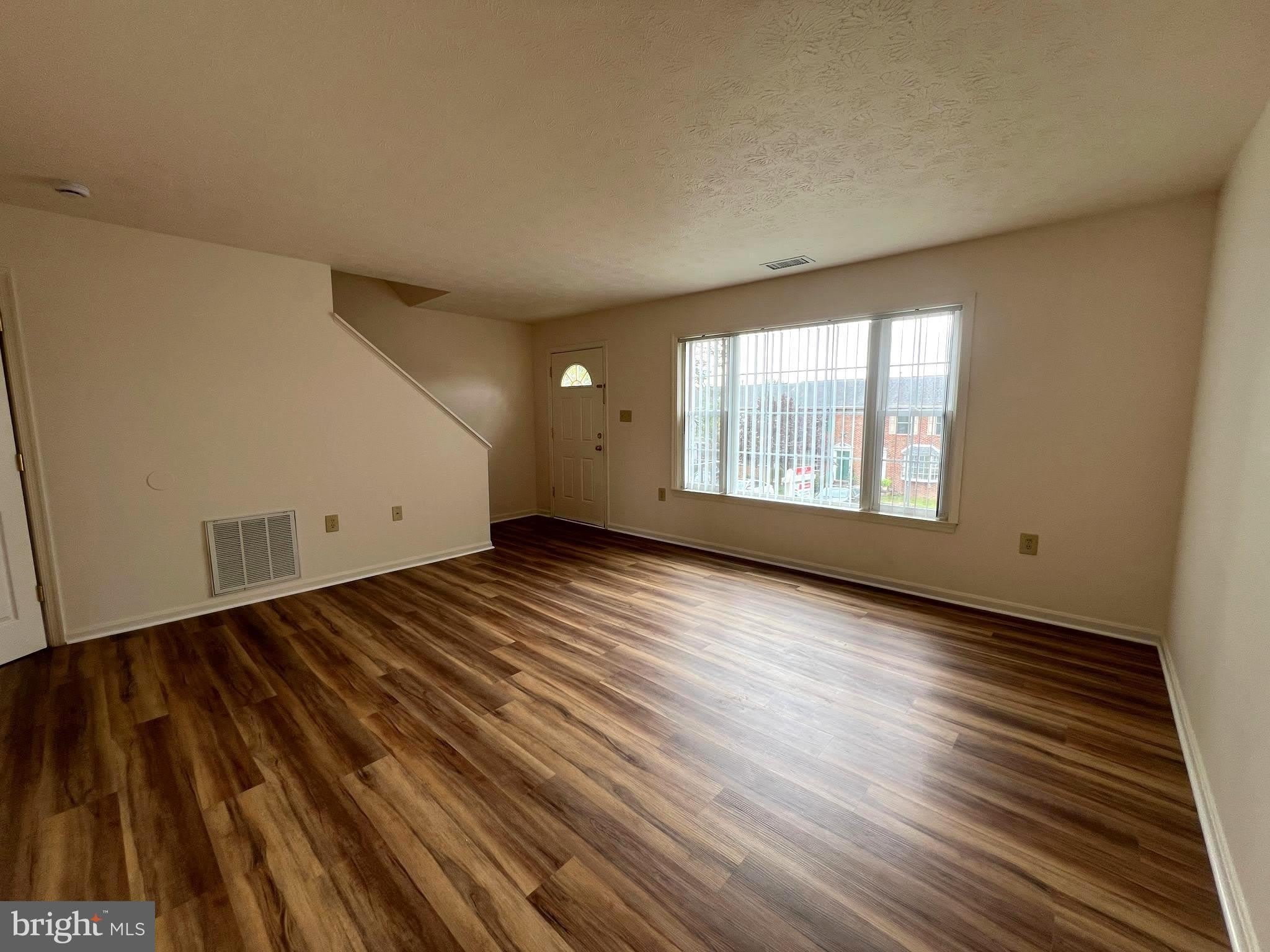 128 PARKSIDE Drive – photo 3