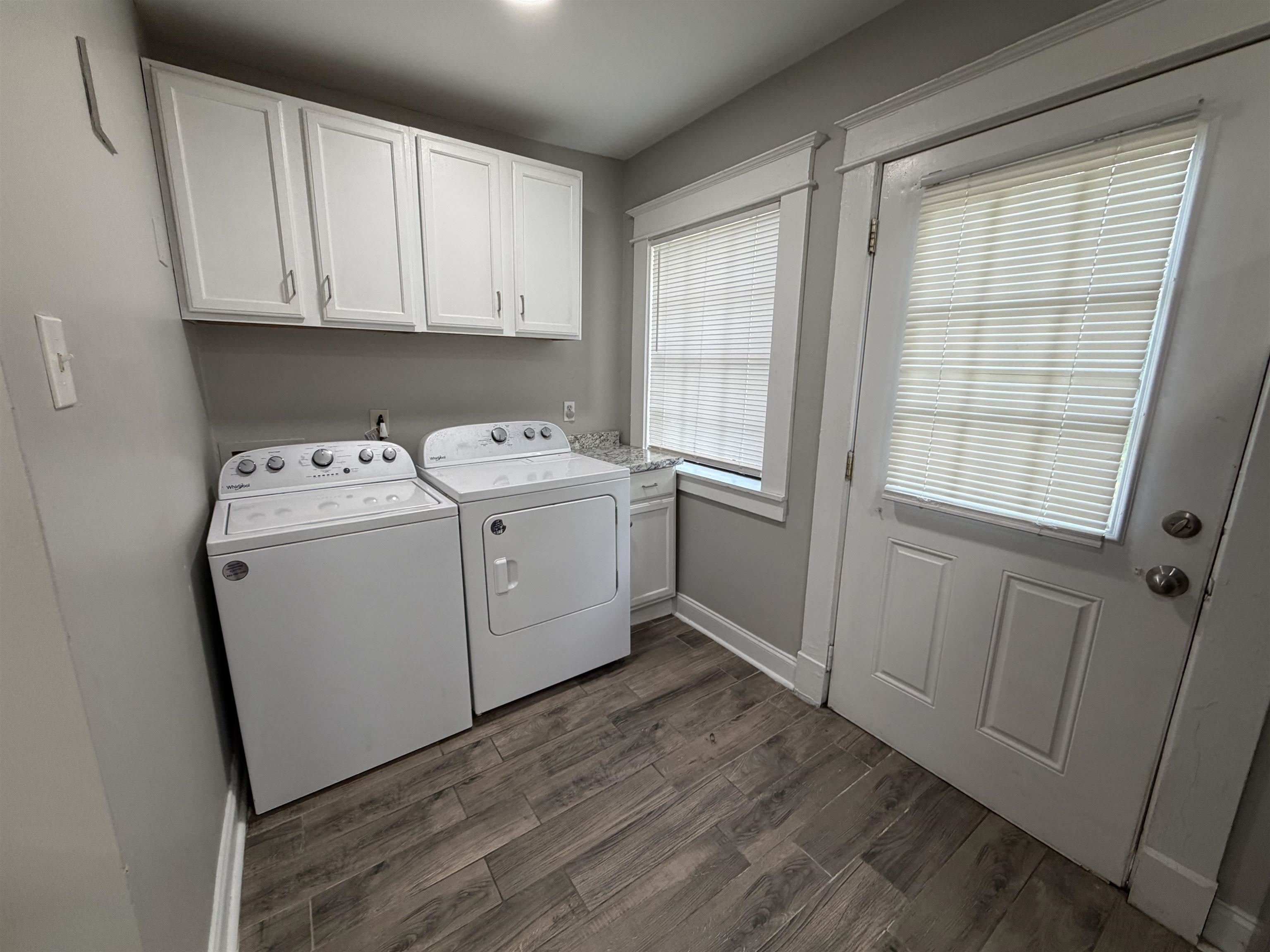 2078 Walker Ave – photo 5