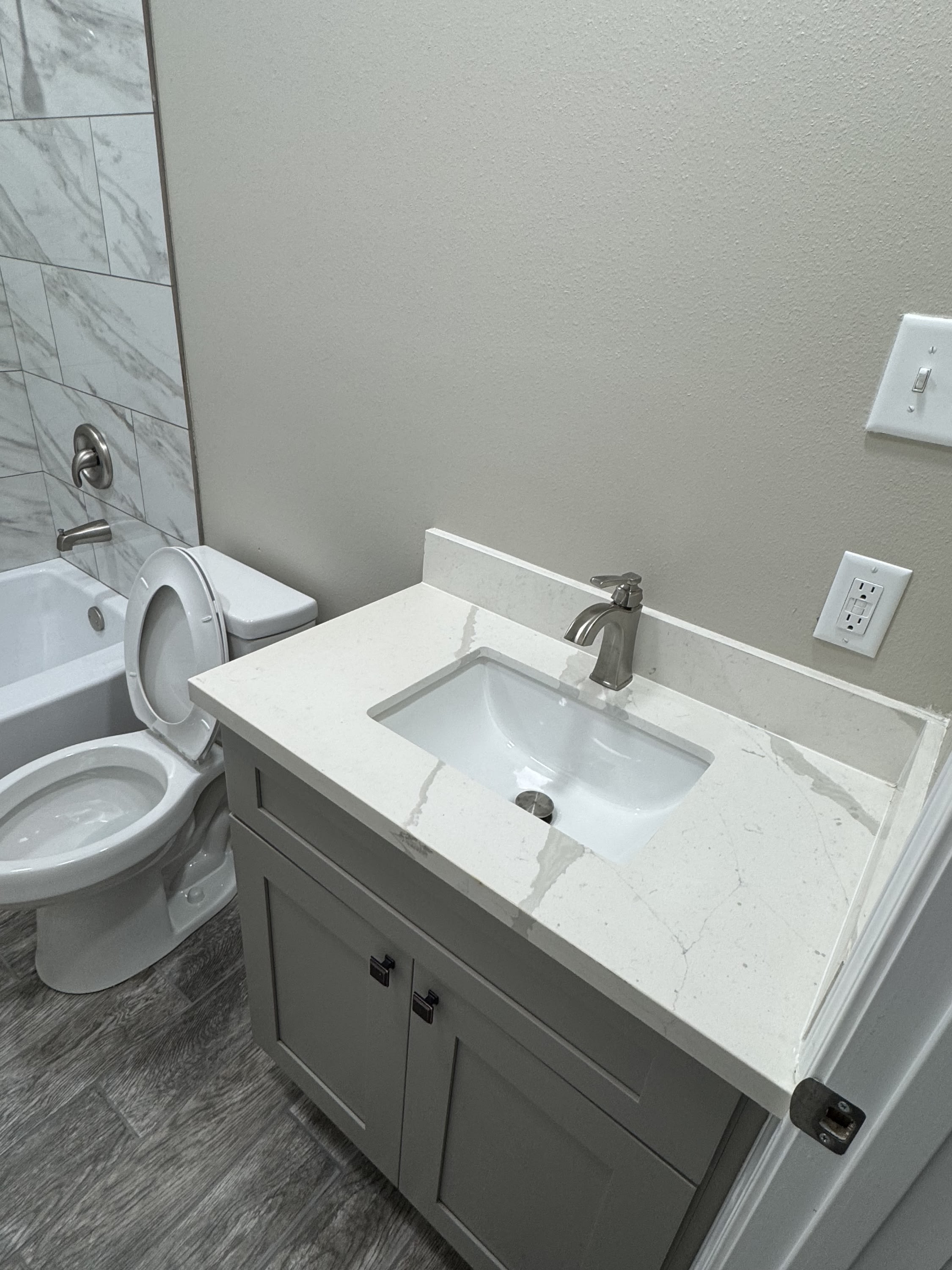 1140 Church St. B – photo 2