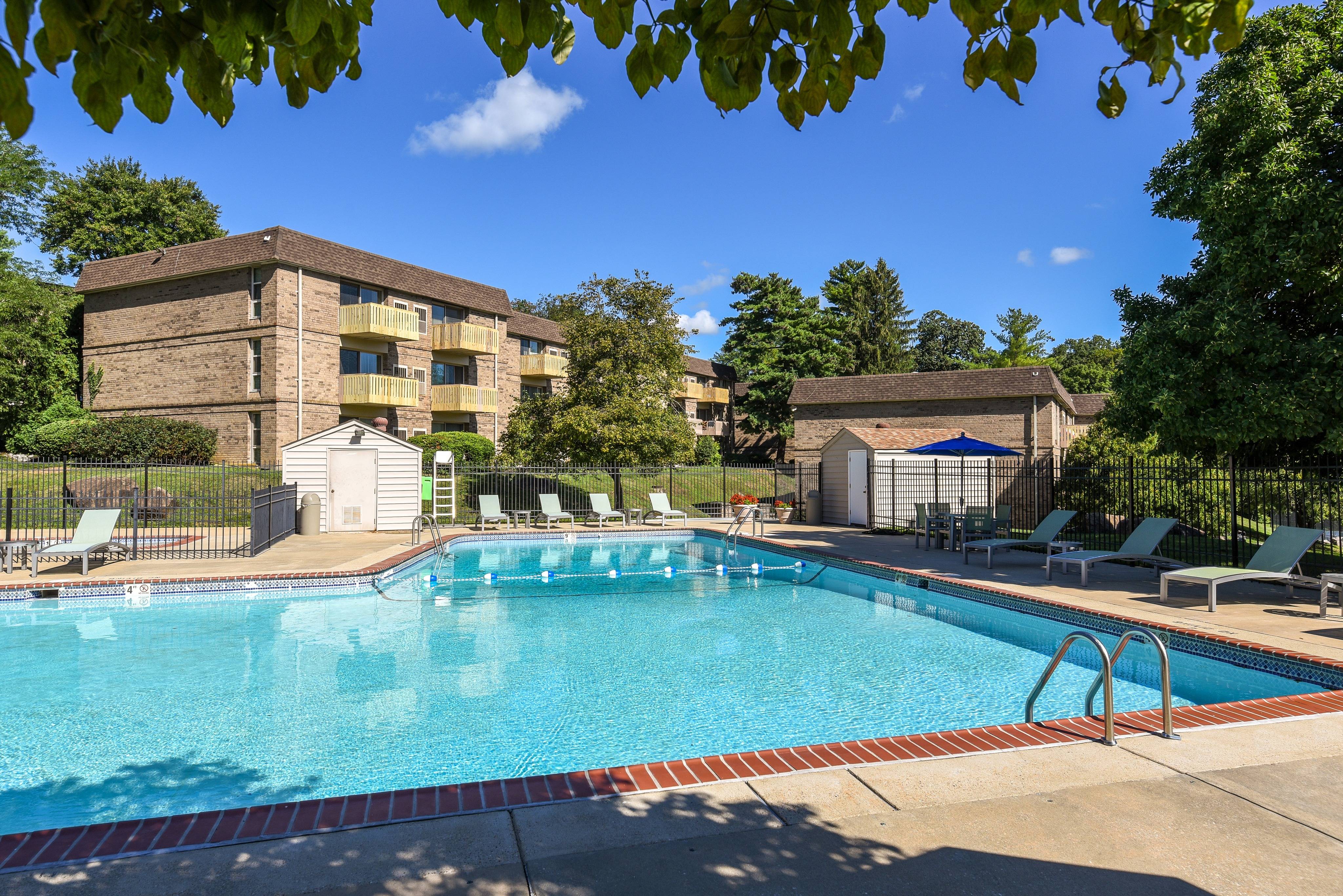 Top Of The Hill Apartments – photo 5
