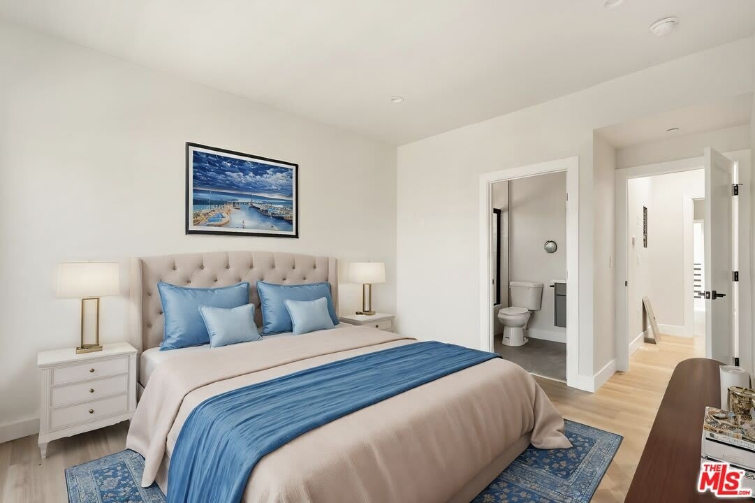 716 W 41st Pl – photo 4