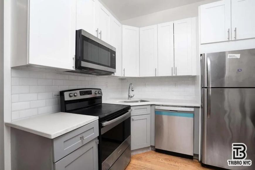 386 East 23rd Street – photo 4