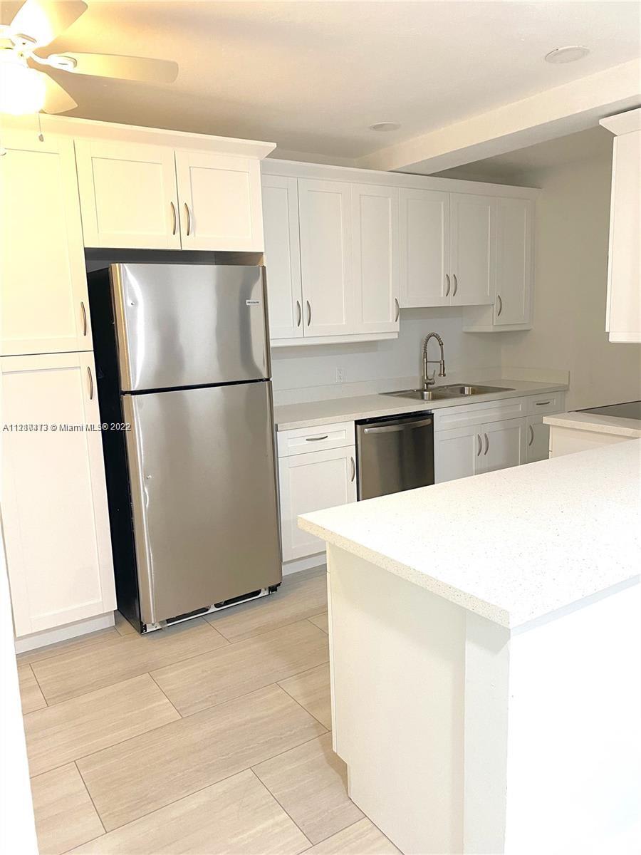 7300 Byron Avenue – photo 2