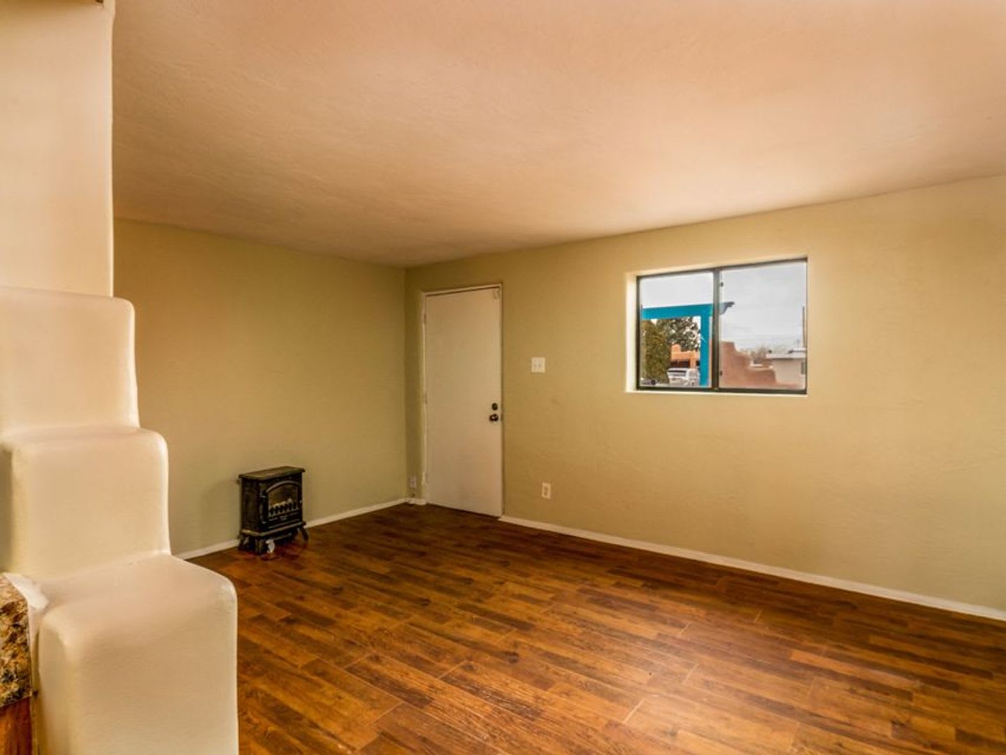 Charming two bedroom home – photo 3