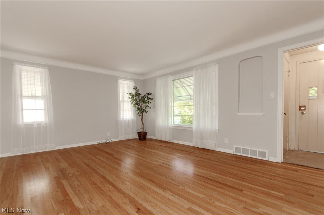 1752 Brainard Road – photo 2