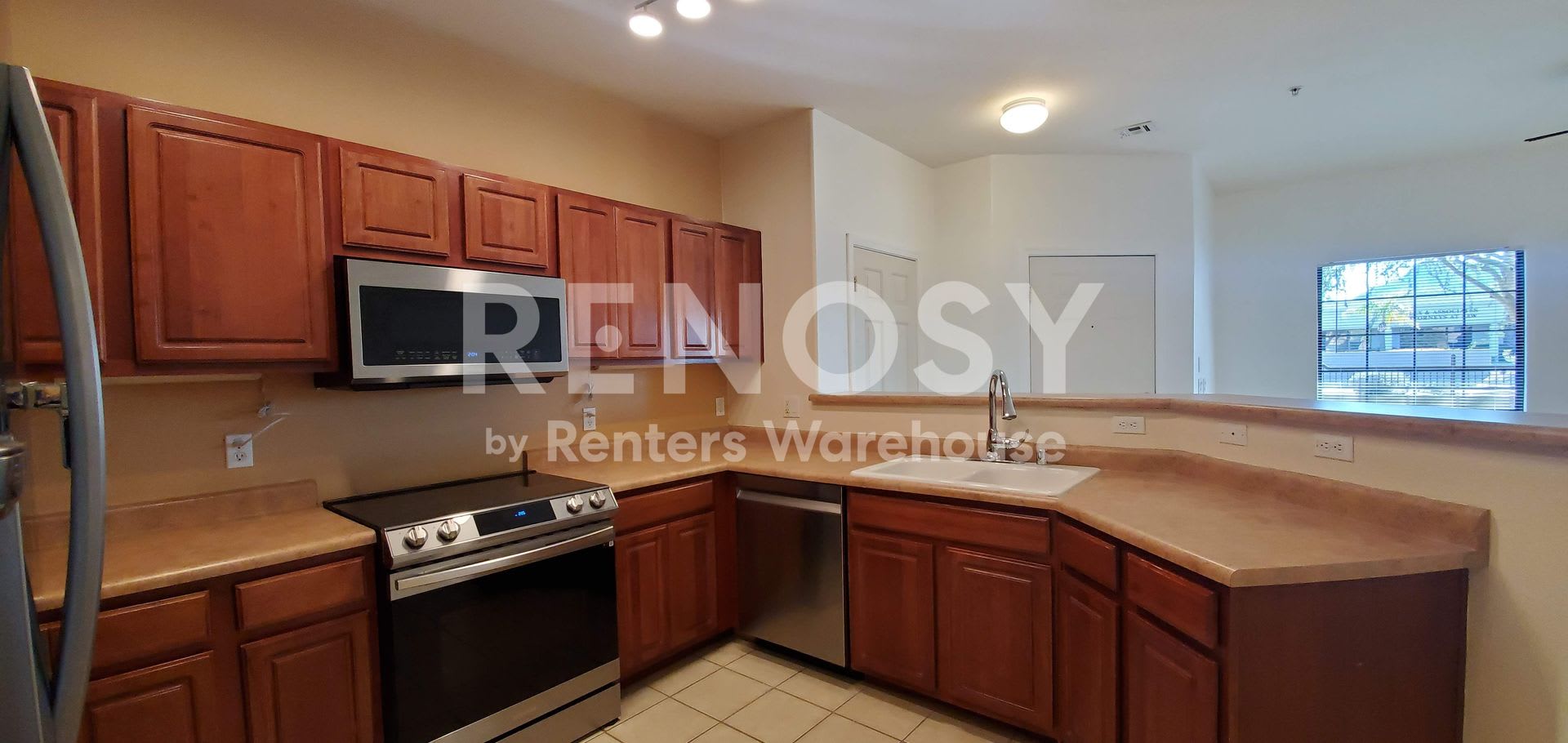 Your Fabulous New Home in North Central Phoenix! 3b 2.5ba – photo 4
