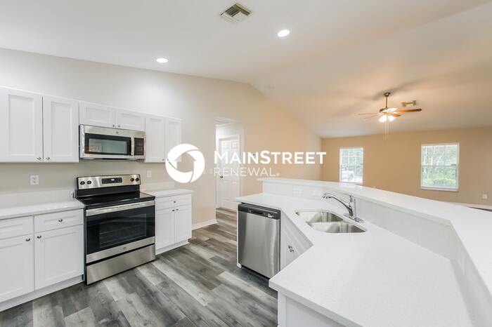 3317 57th Street West – photo 5