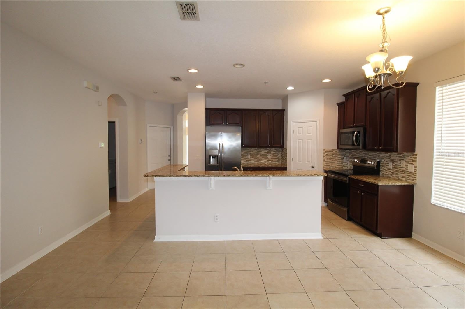 9885 LELAND Drive – photo 5
