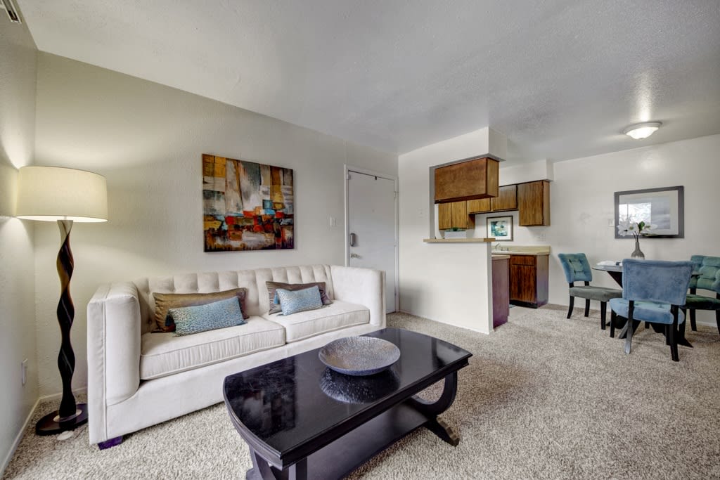 NORTHRIDGE COURT APARTMENT HOMES – photo 3