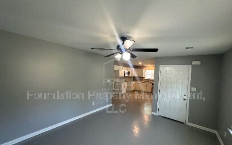 307 Harrell Street – photo 5