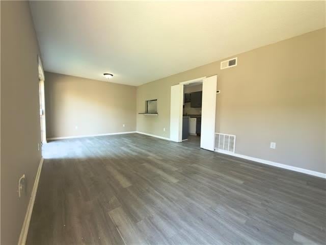 3252 KABEL Drive – photo 2