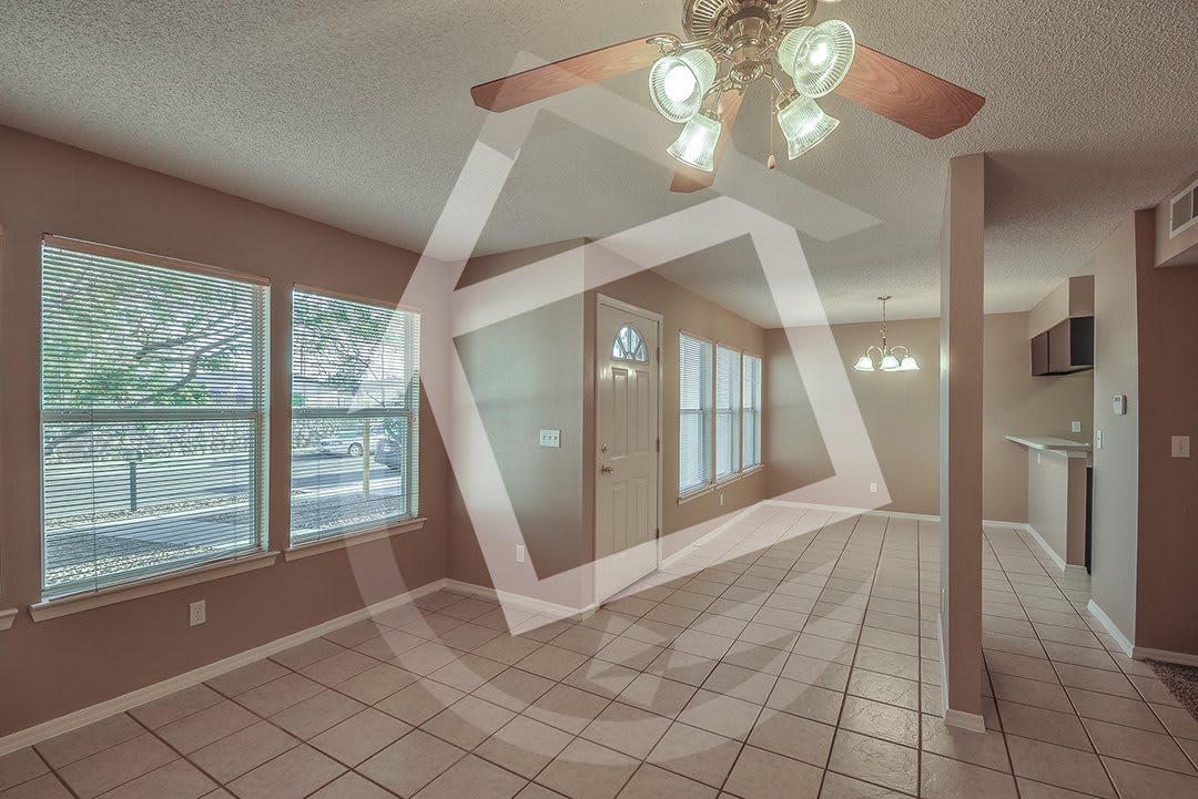 Beautiful North East Home For Rent With Refrigerated Air – photo 4
