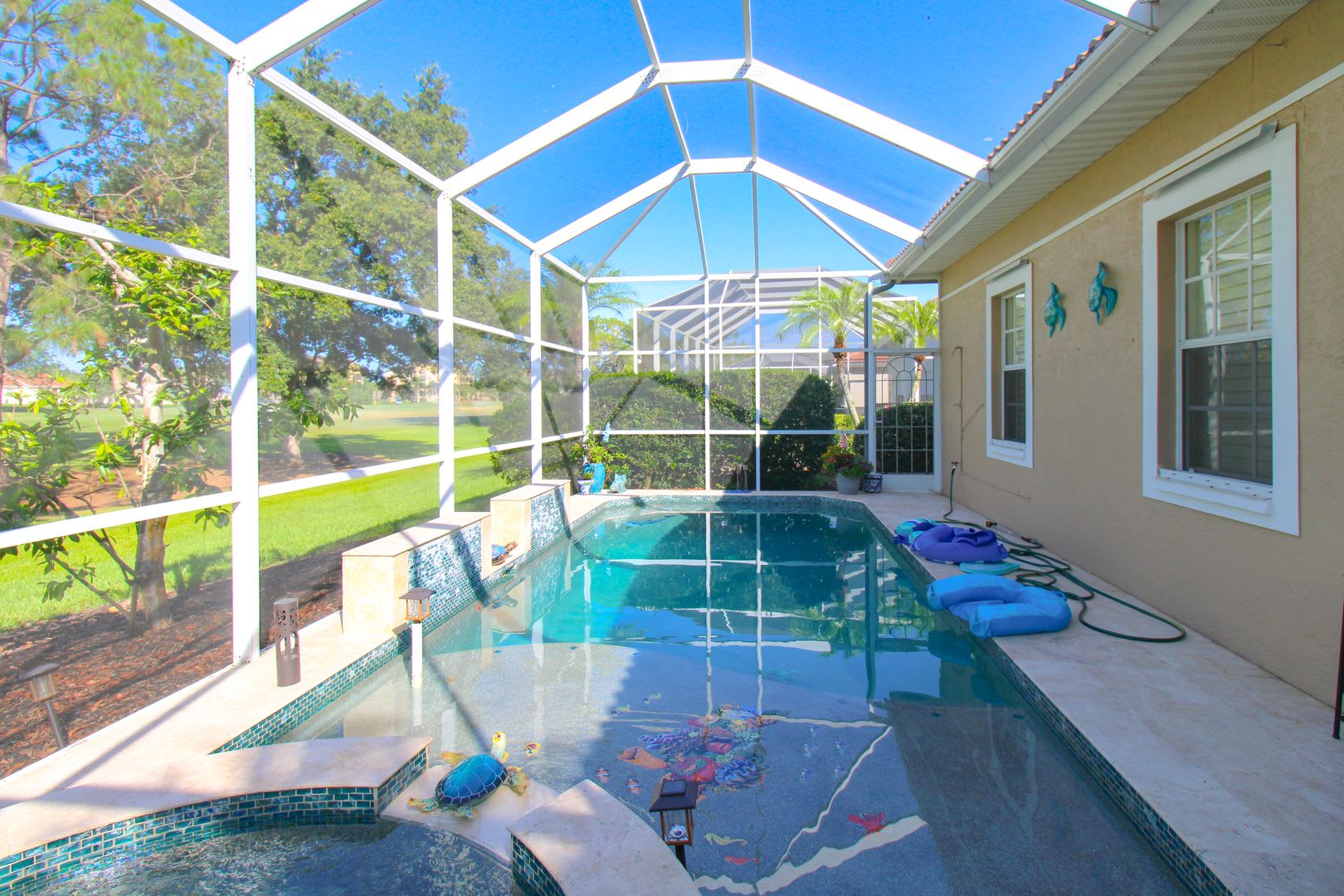 Beautiful Modern Heated Pool Home In The Vineyards Seasonal Only Available Off Season Months And Dec March 2026 – photo 1