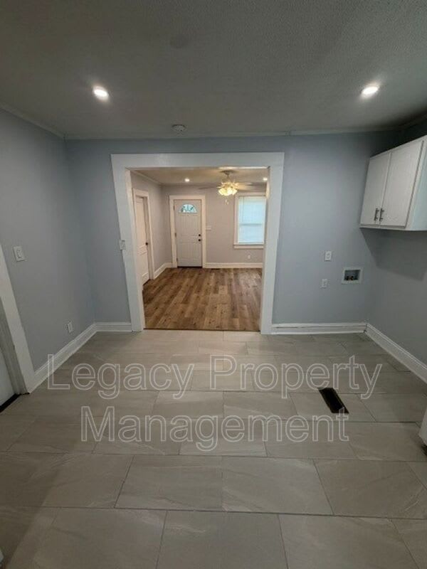 1817 Wood Avenue – photo 5